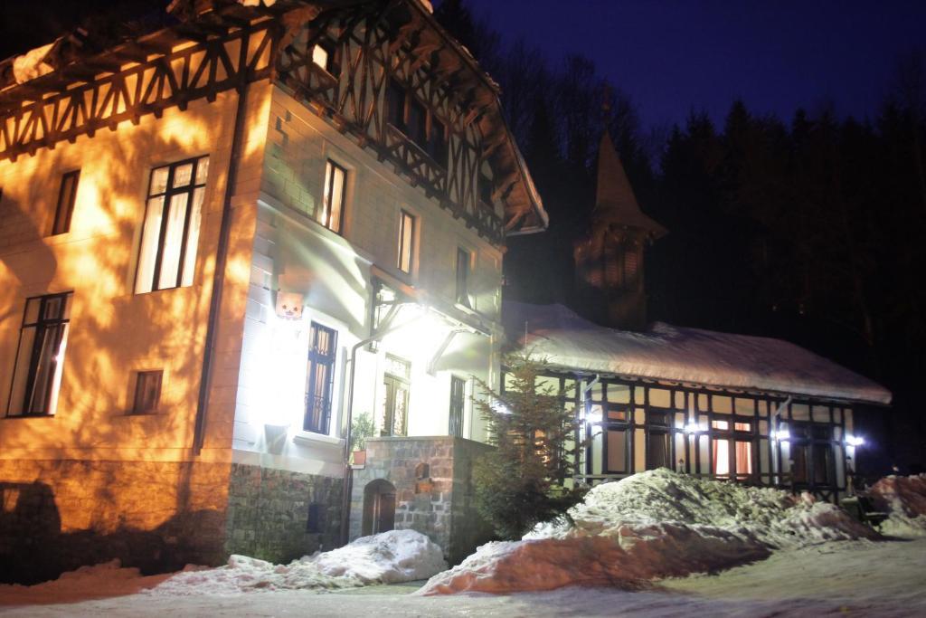 Hotel Stavilar Sinaia Exterior foto